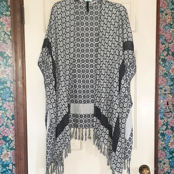 Kimchi Blue Tops - Kimchi Kimono